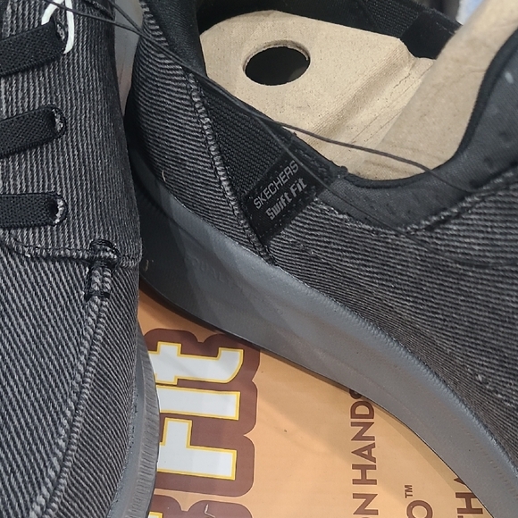 Skechers Men's Black and Gray Swift Fit Sneakers - Picture 7 of 7